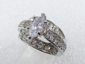 クリスタル　指輪(19号)